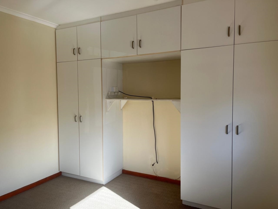 1 Bedroom Property for Sale in Kabega Park Eastern Cape